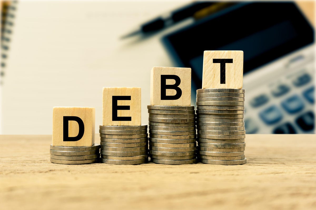 U.S. household debt soars to $16.9 trillion
